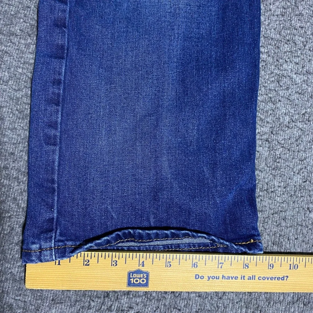 Levis levi 569